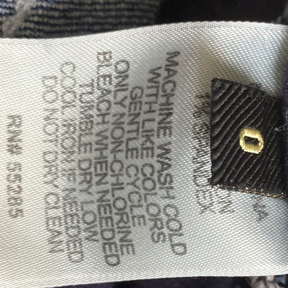 Express Jeans Zelda Skinny Cutoff Jean Shorts Distressed Denim size 0 Low Rise - Picture 4 of 7